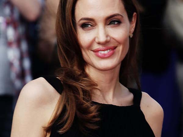 Wah, Angelina Jolie Kagum dengan Naskah 'Maleficent'!
